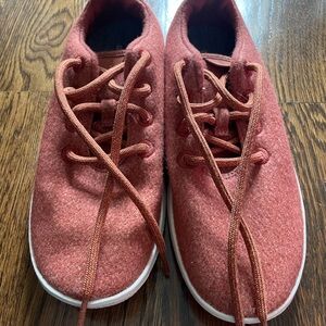 Allbirds Red/Orange wool shoes women’s 9 never worn